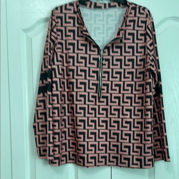 Geometric Patterned Brown Top with Zipper - Picture 2 of 5